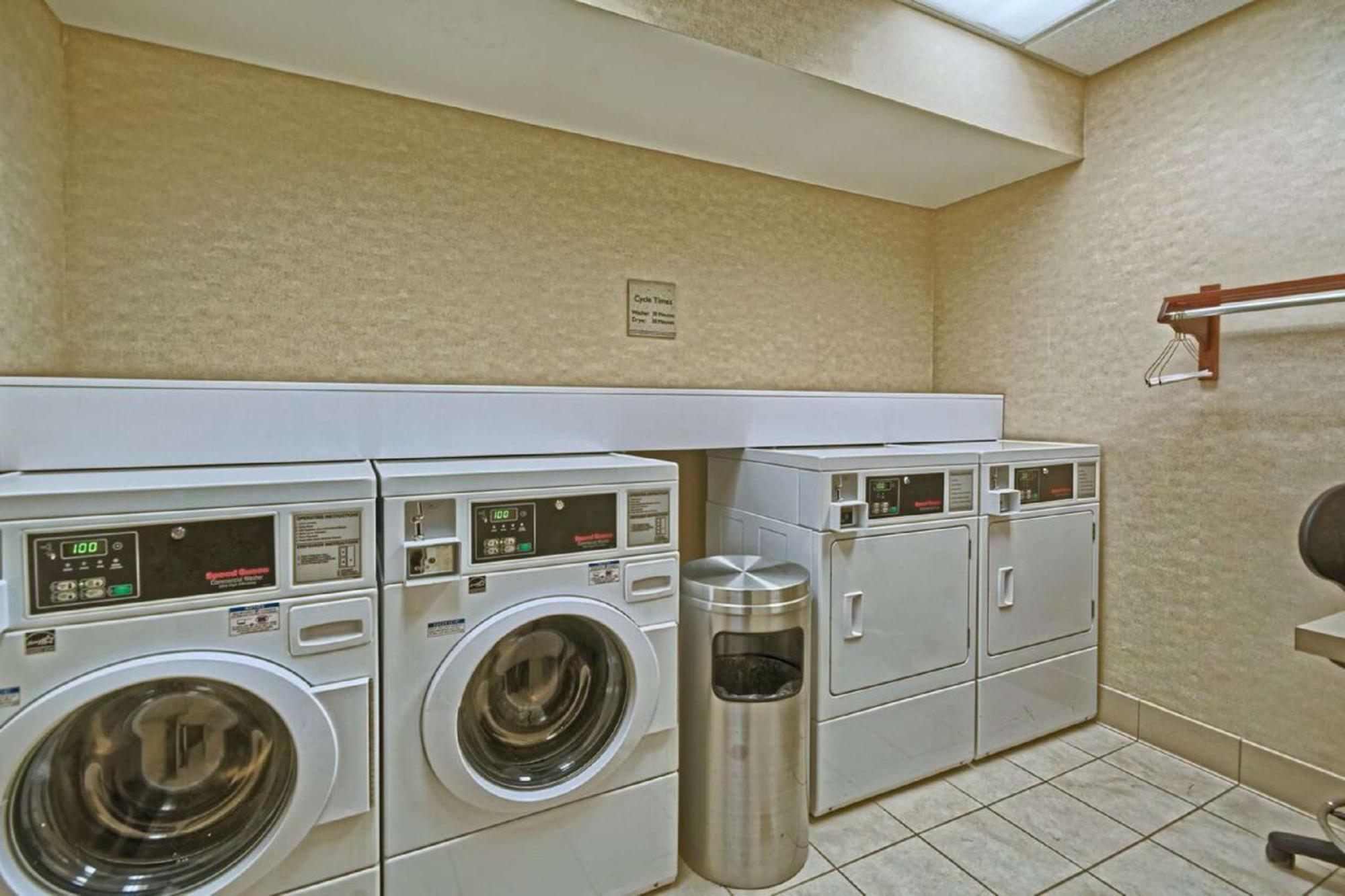 Hilton Garden Inn By Hilton Mount Laurel Bagian luar foto