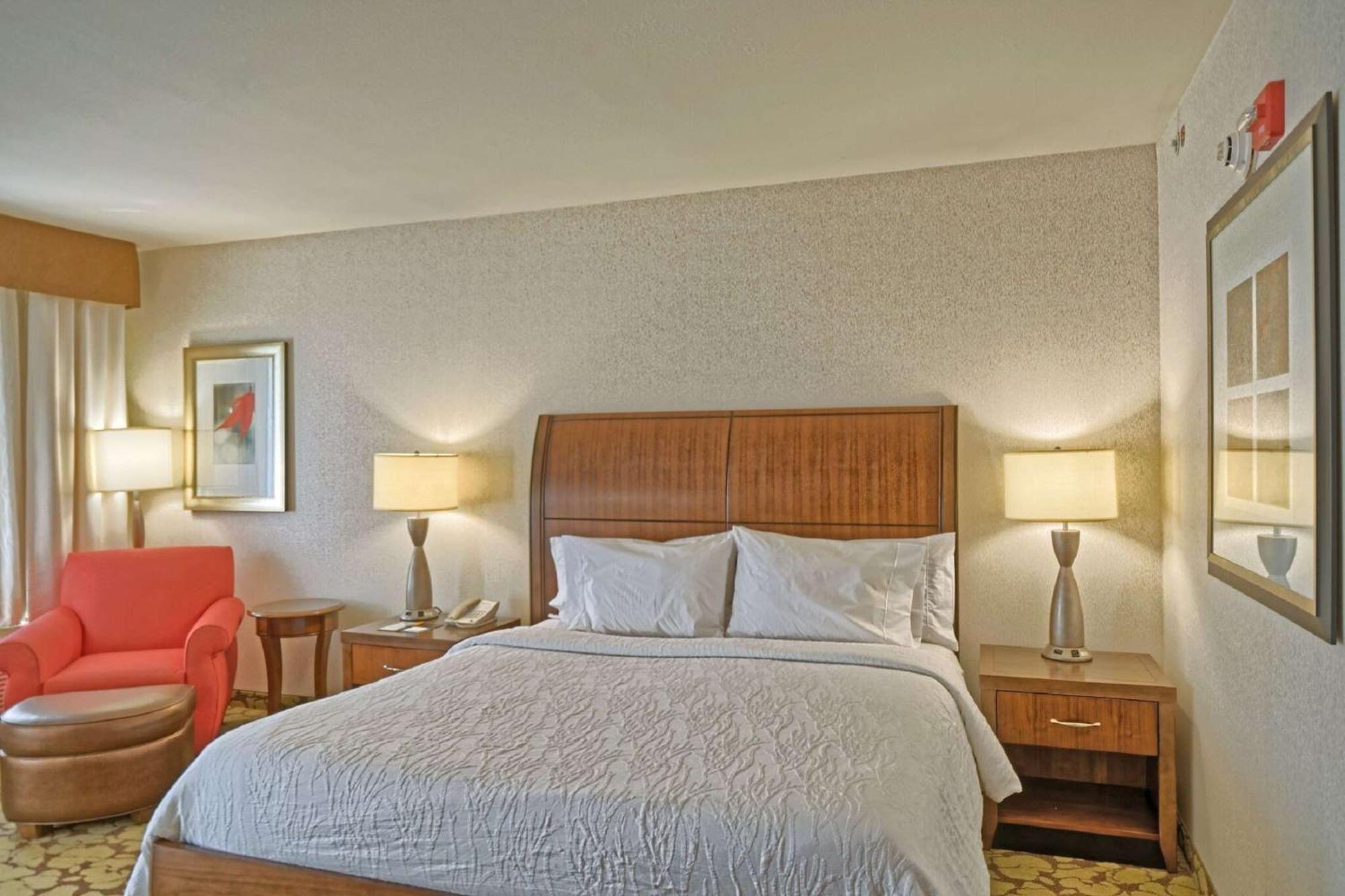 Hilton Garden Inn By Hilton Mount Laurel Bagian luar foto