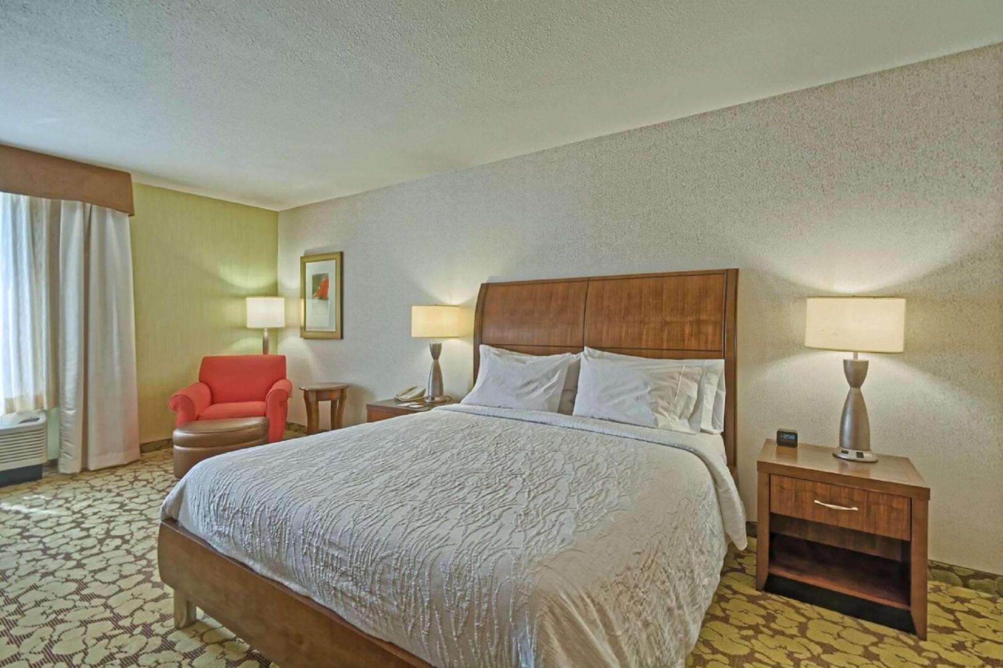 Hilton Garden Inn By Hilton Mount Laurel Bagian luar foto