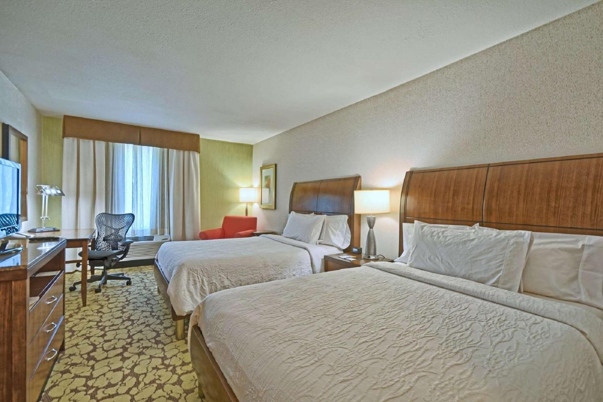Hilton Garden Inn By Hilton Mount Laurel Bagian luar foto