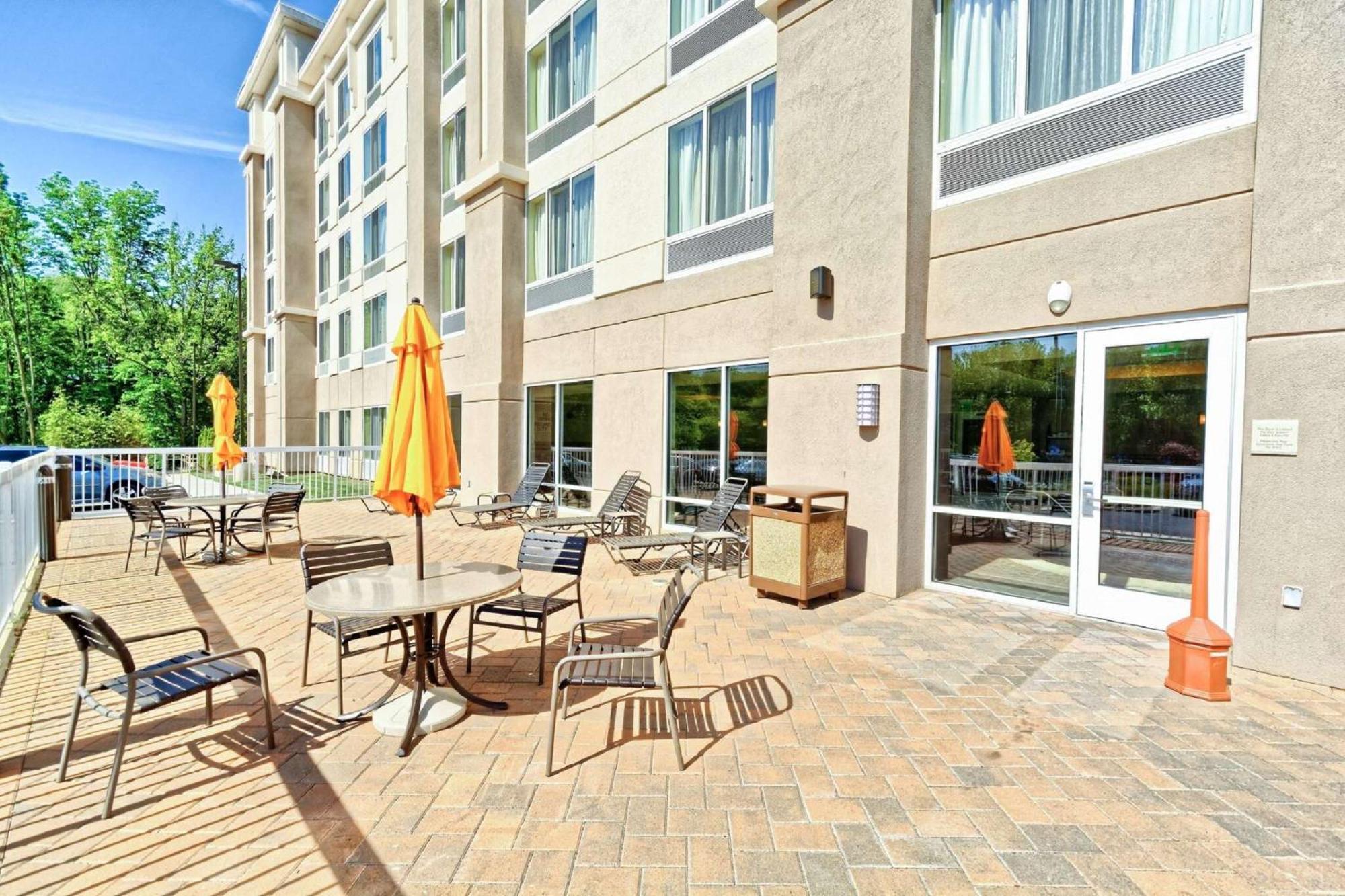 Hilton Garden Inn By Hilton Mount Laurel Bagian luar foto