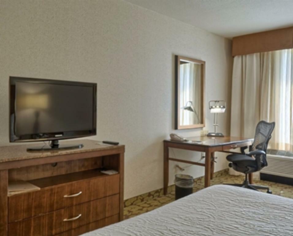 Hilton Garden Inn By Hilton Mount Laurel Bagian luar foto